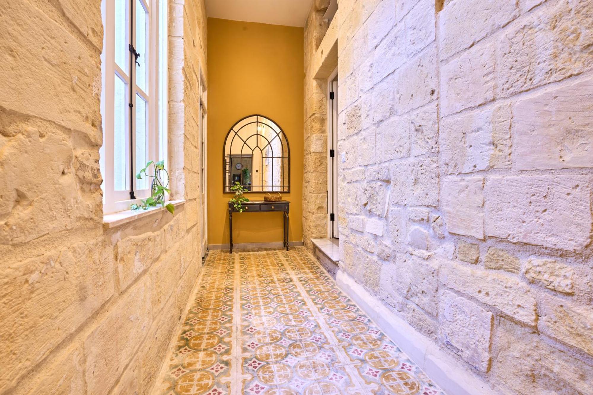 12 -16 , Pacifiku Scicluna Birgu Exterior photo