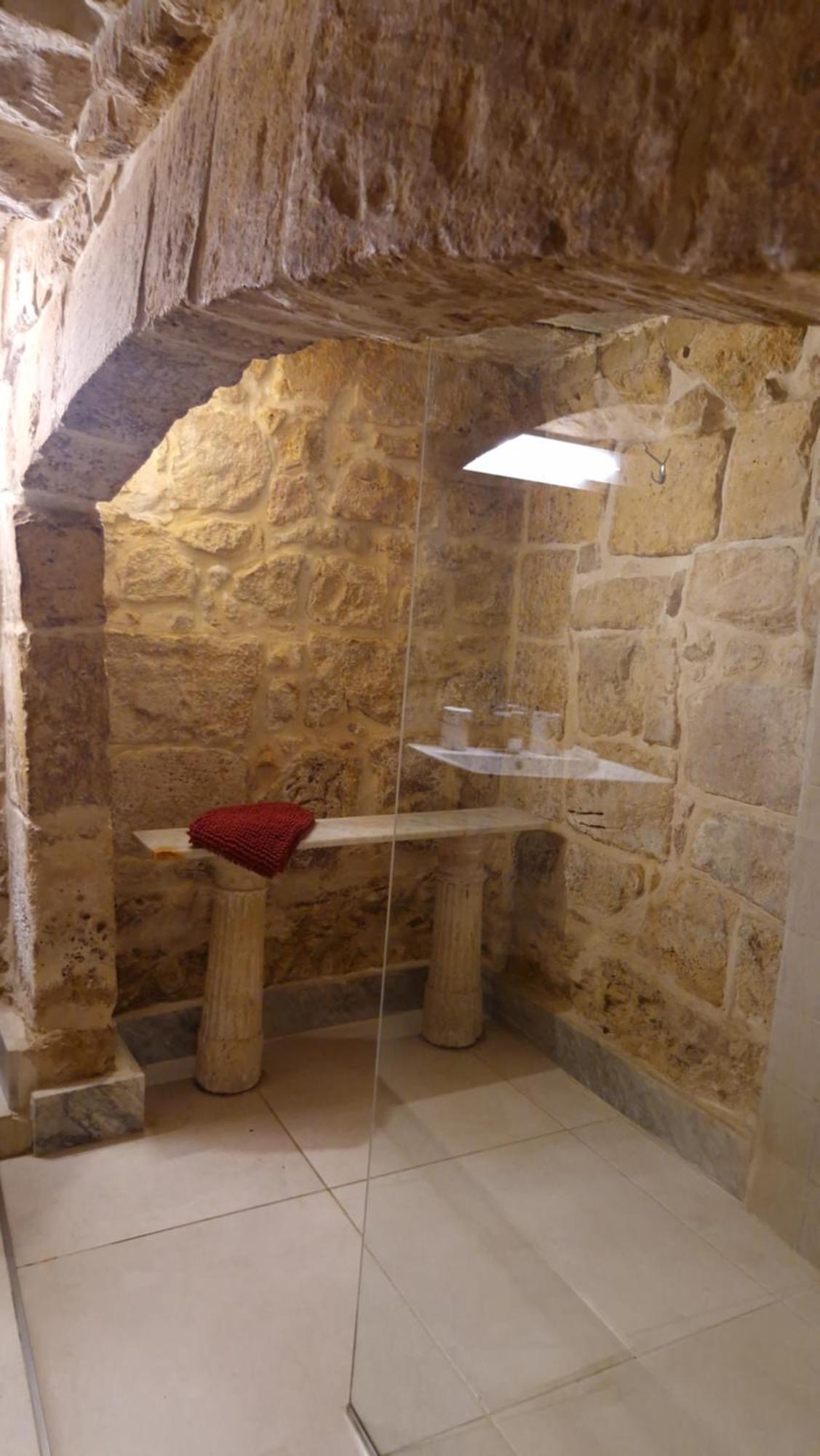 12 -16 , Pacifiku Scicluna Birgu Exterior photo
